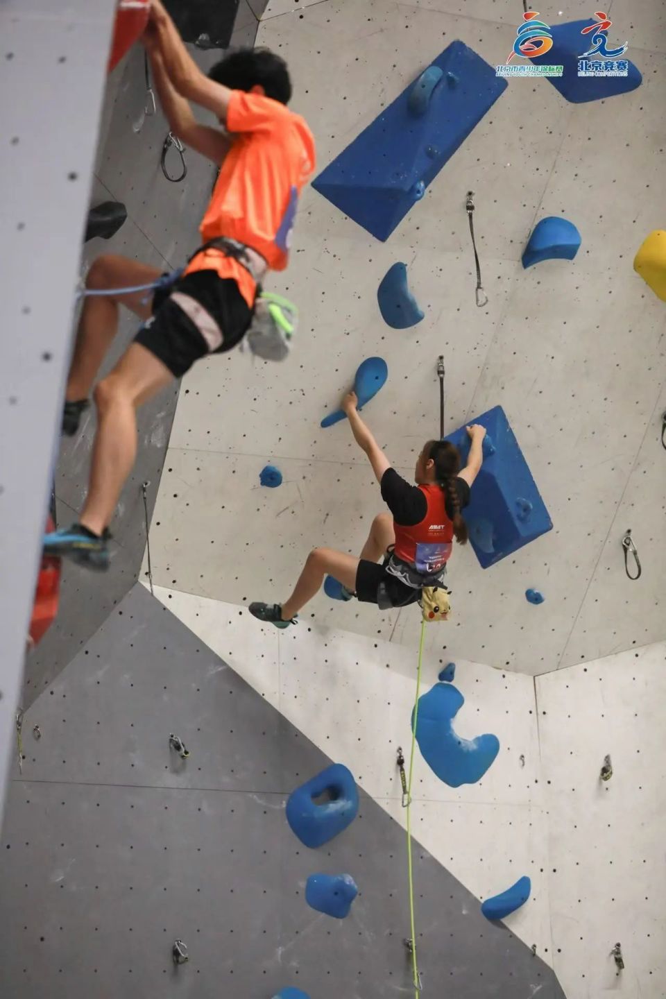 攀岩项目的, 数从千余人 攀岩项目的, 数从千余人