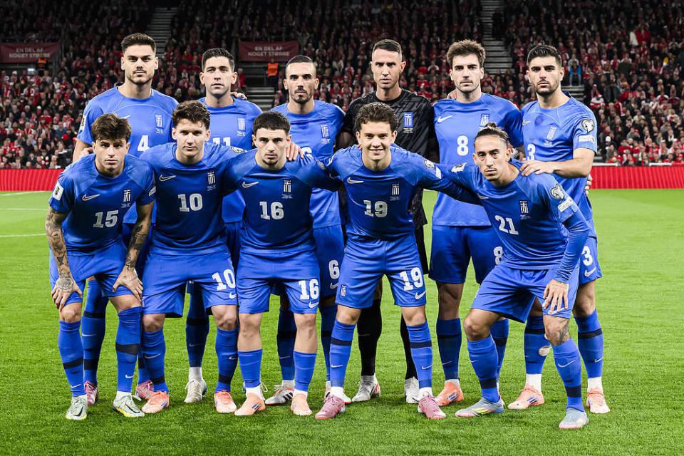 希腊曾一黑, 这样的阵容